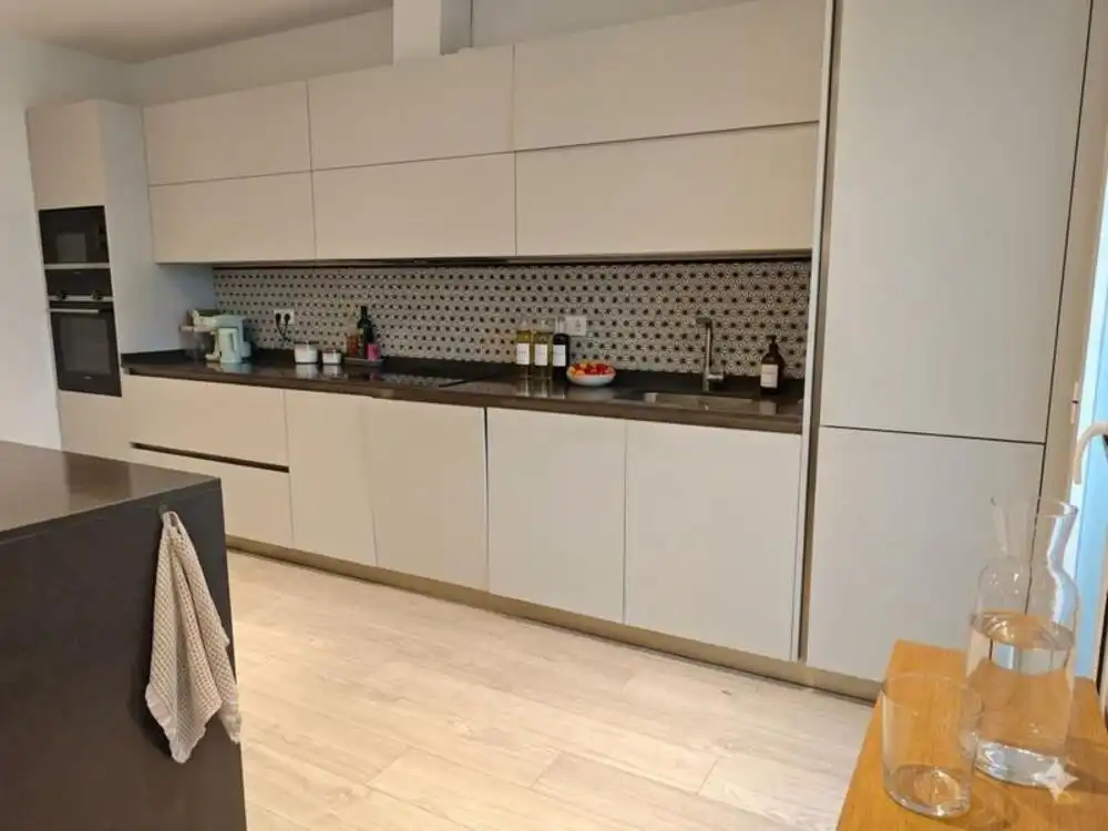 Cuina de Apartament de lloguer en Marbella amb Aire condicionat, Terrassa i Traster