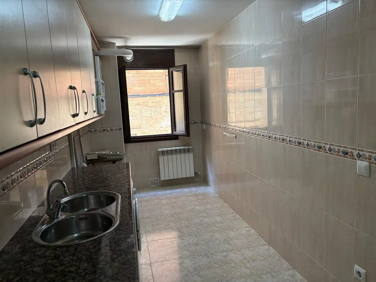 Cocina de Piso en venta en Solsona con Calefacción, Terraza y Horno