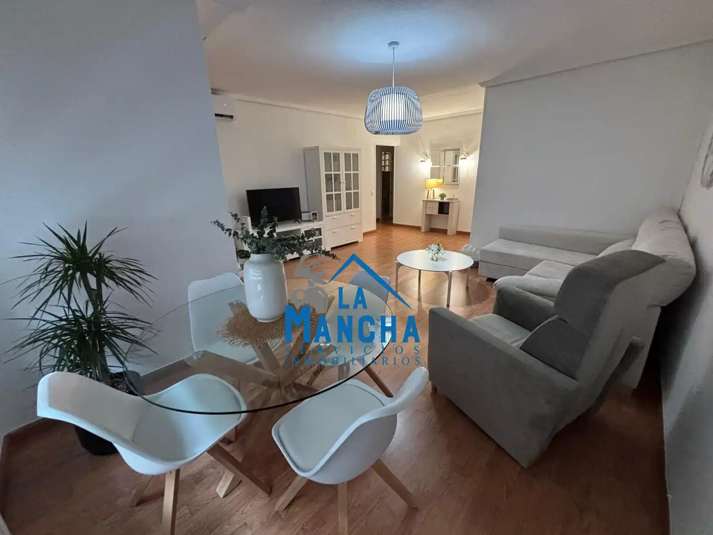 Sala de estar de Piso de alquiler en Albacete con Aire acondicionado, Calefacción y Amueblado