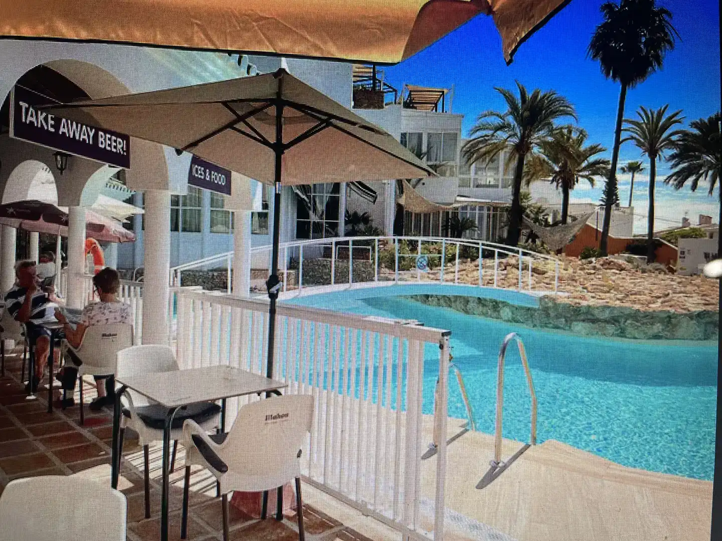 Piscina de Piso en venta en Nerja con Aire acondicionado, Jardín privado y Piscina
