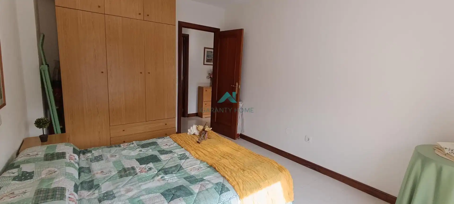 Schlafzimmer von Dachboden zum Verkauf in Bárcena de Cicero mit Möbliert und Gemeinschaftspool