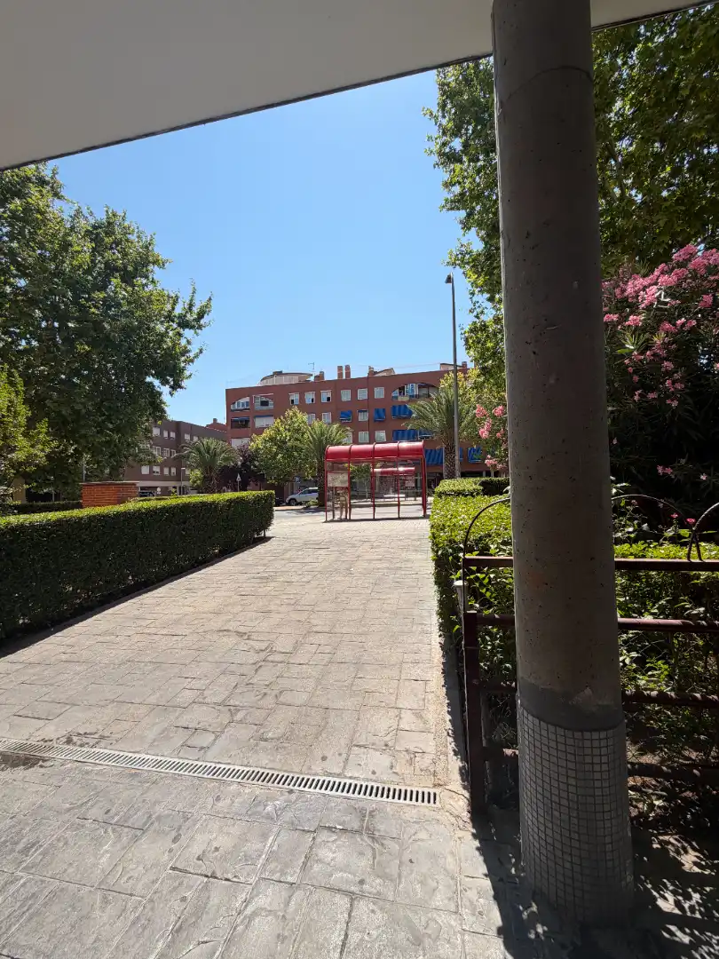 Vista exterior de Piso en venta en Valdemoro con Aire acondicionado, Calefacción y Parquet