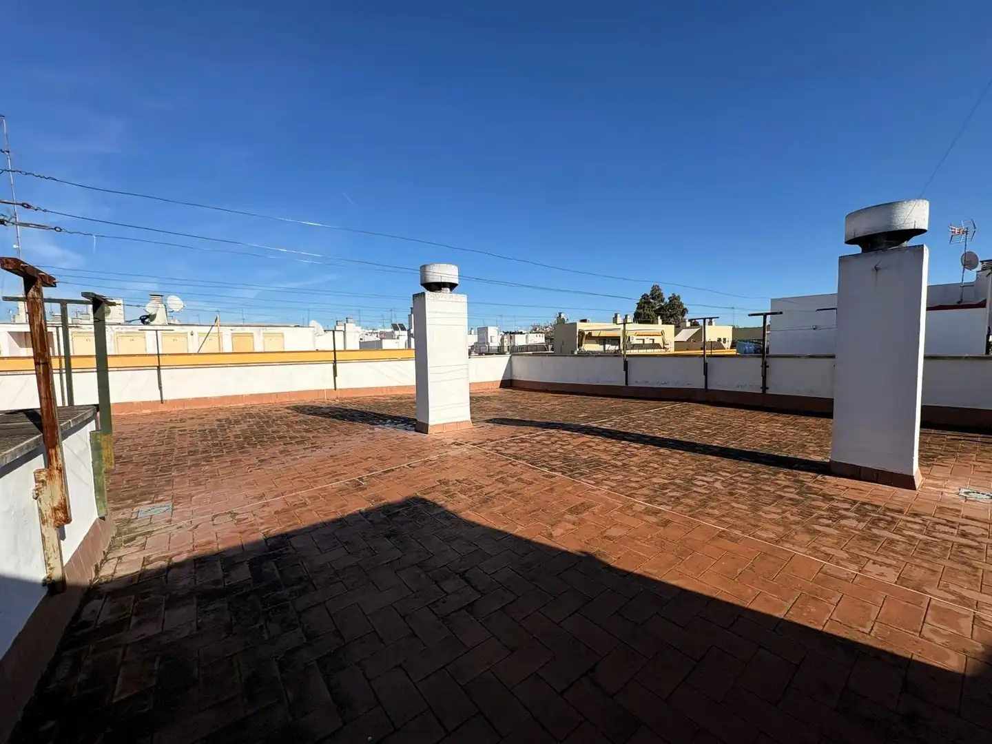 Terrace of Flat for sale in Sevilla  with Air Conditioner, Terrace and Storage room