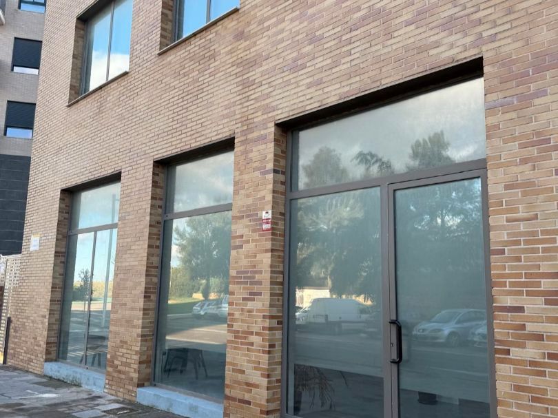 Außenansicht von Büro zum Verkauf in Torrent mit Klimaanlage