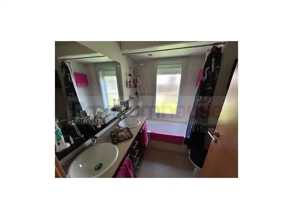 Bathroom of Flat for sale in Vandellòs i l'Hospitalet de l'Infant  with Heating, Private garden and Swimming Pool