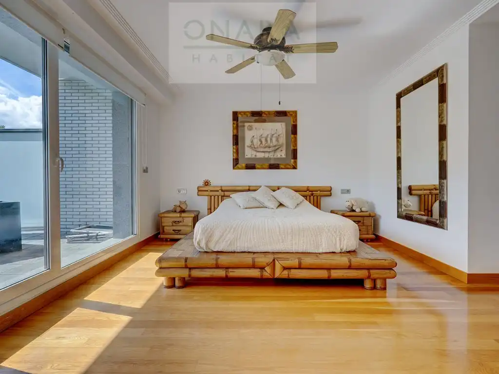 Habitación de Casa adosada en venta en Hondarribia con Jardín privado y Piscina comunitaria