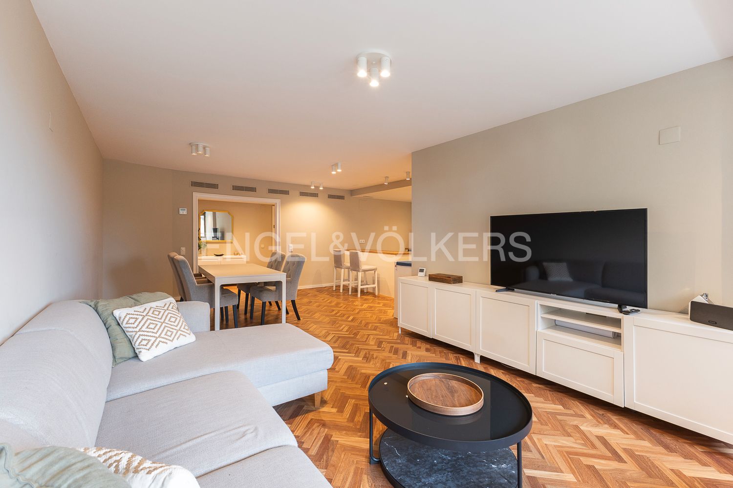 Living room of Apartment to rent in  Valencia Capital  with Air Conditioner, Heating and Parquet flooring