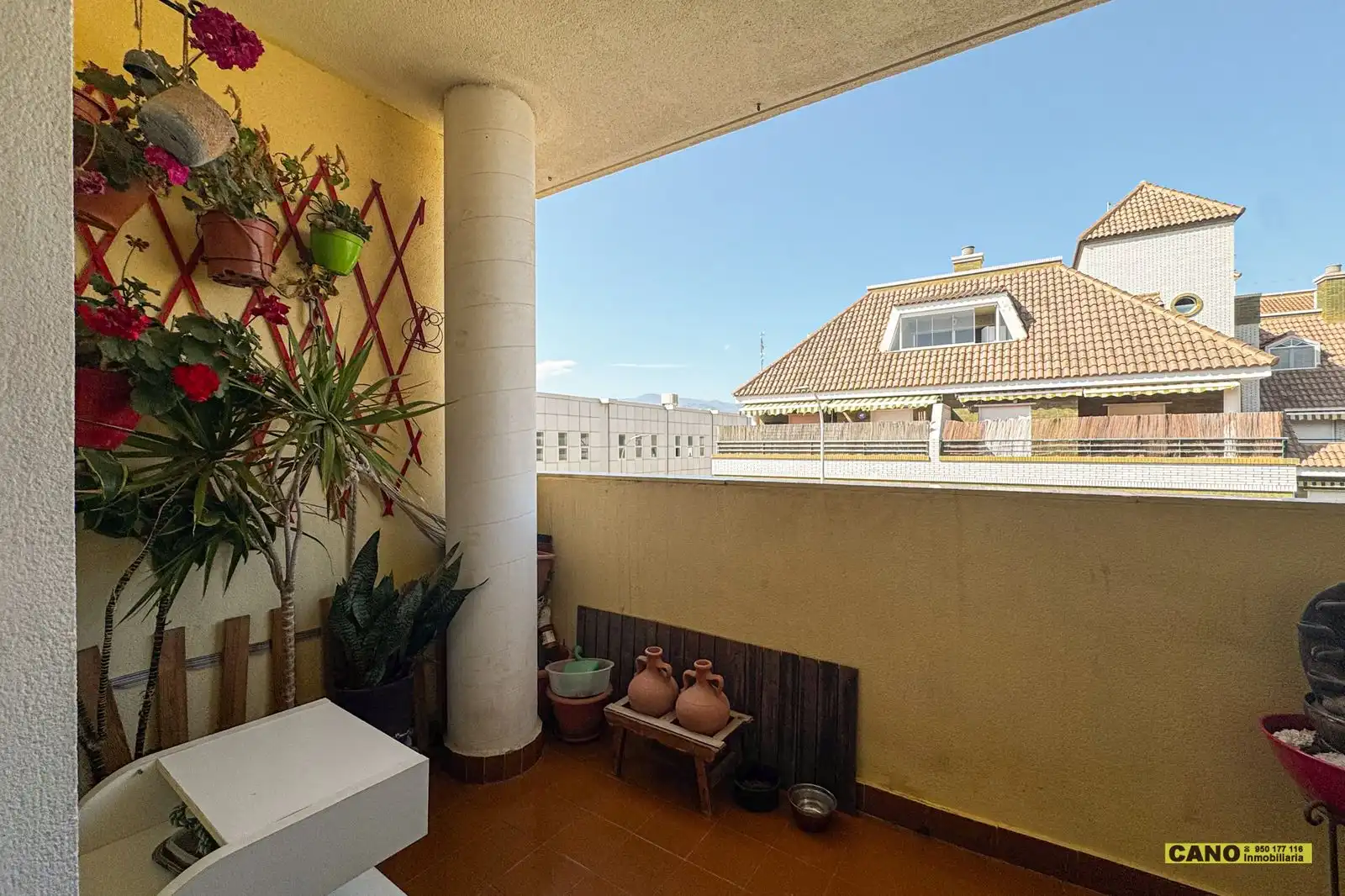 Terraza de Piso en venta en Roquetas de Mar con Terraza, Trastero y Piscina