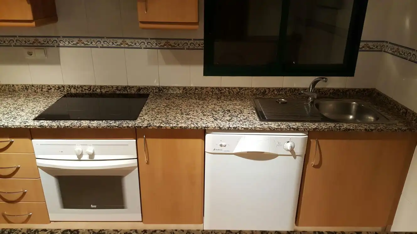 Küche von Wohnung zum Verkauf in San Vicente del Raspeig / Sant Vicent del Raspeig mit Möbliert und Ofen