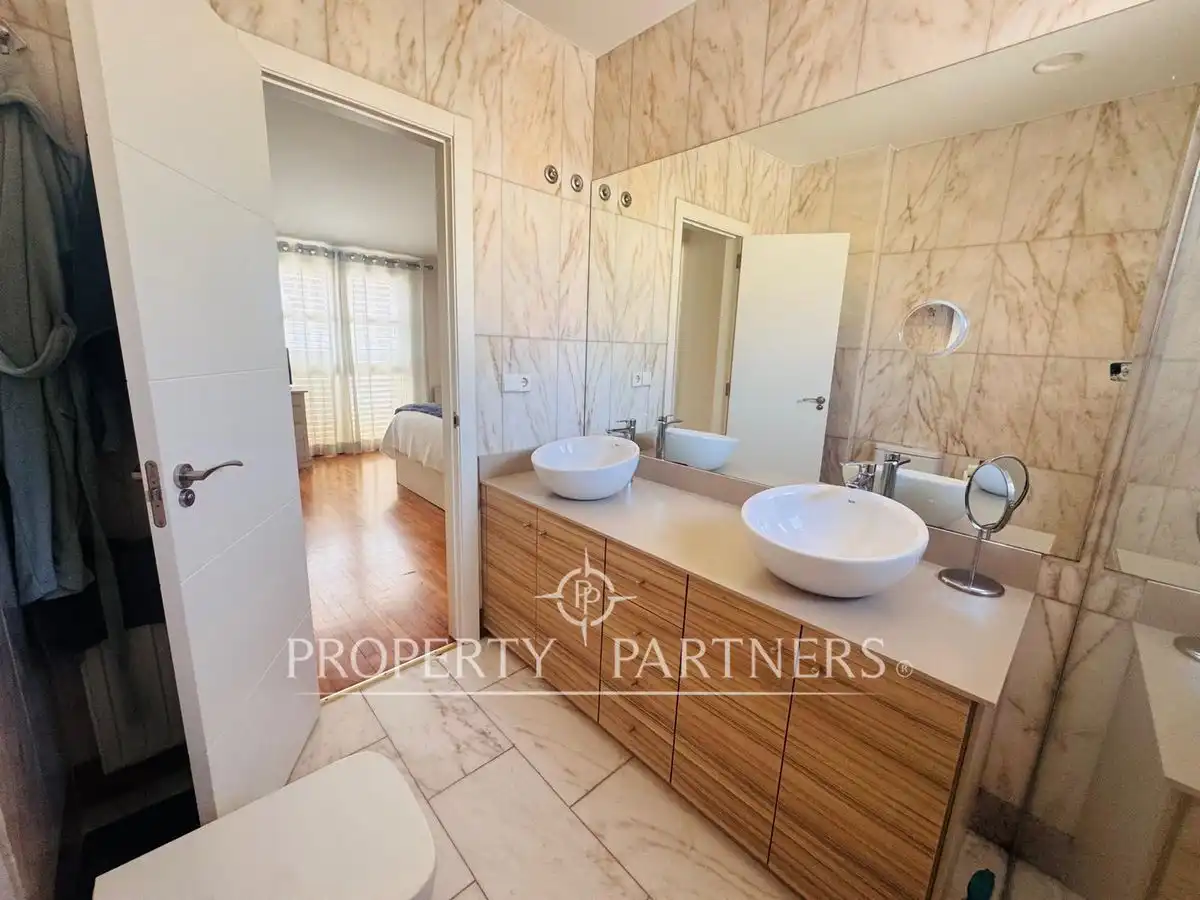Baño de Casa adosada en venta en Rocafort con Aire acondicionado, Calefacción y Piscina