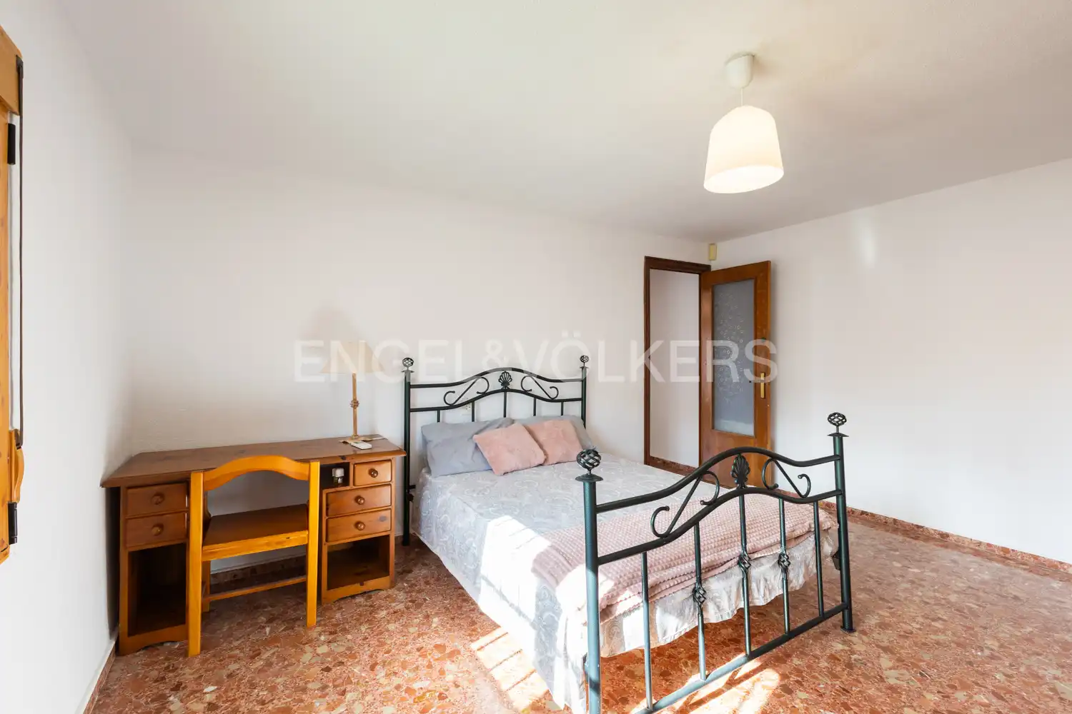 Habitación de Casa o chalet en venta en Benicasim / Benicàssim con Aire acondicionado, Calefacción y Jardín privado