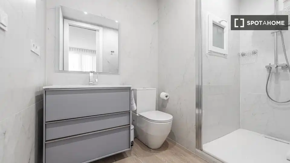 Flat with terrace to rent in L'Eixample, imagen 17