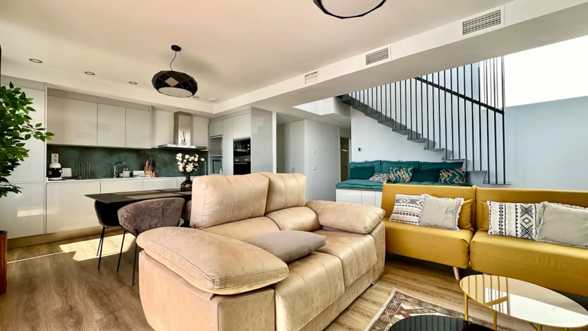 Penthouse with pool for sale in Cl Edeta, imagen 3