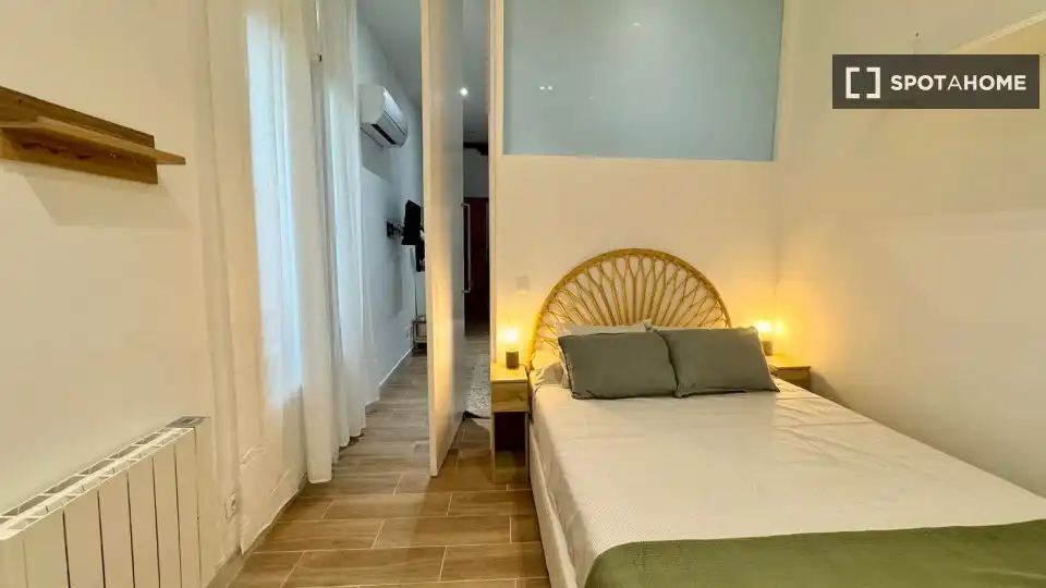 Flat with terrace to rent in Centro