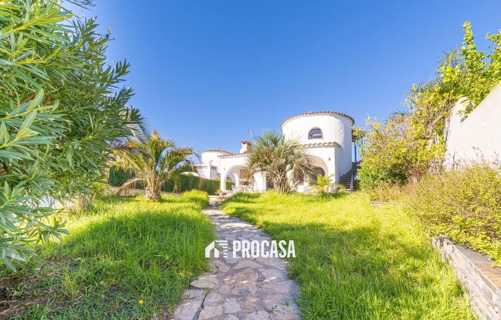 Vista exterior de Casa o xalet en venda en Empuriabrava amb Aire condicionat, Calefacció i Traster