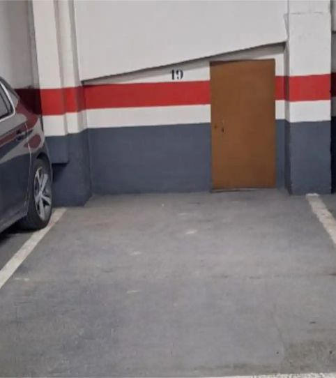 Foto 2 de Garaje en venta en Avenida Cosculluela, 27, Ejea de los Caballeros, Zaragoza