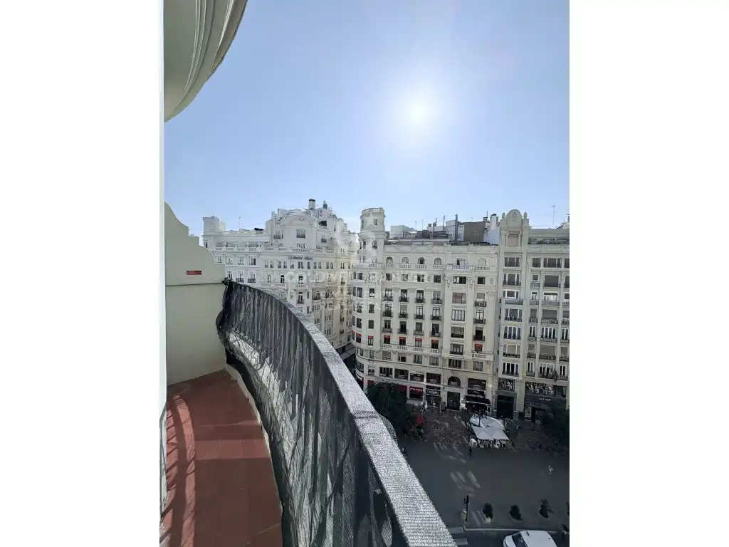 Vista exterior de Piso de alquiler en Valencia con Aire acondicionado, Amueblado y Horno