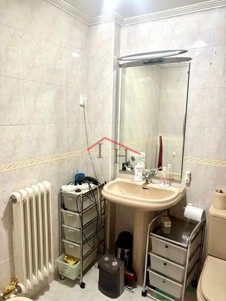 Badezimmer von Wohnung zum Verkauf in San Andrés del Rabanedo mit Heizung, Parkett und Abstellraum