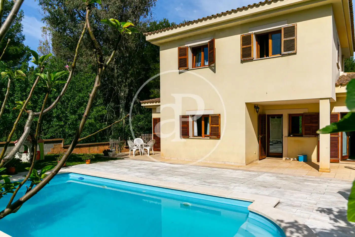 Vista exterior de Casa o xalet en venda en Alcúdia amb Calefacció, Jardí privat i Terrassa