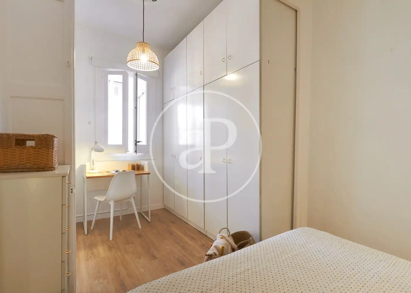 Habitación de Piso en venta en Barcelona con Calefacción, Terraza y Amueblado