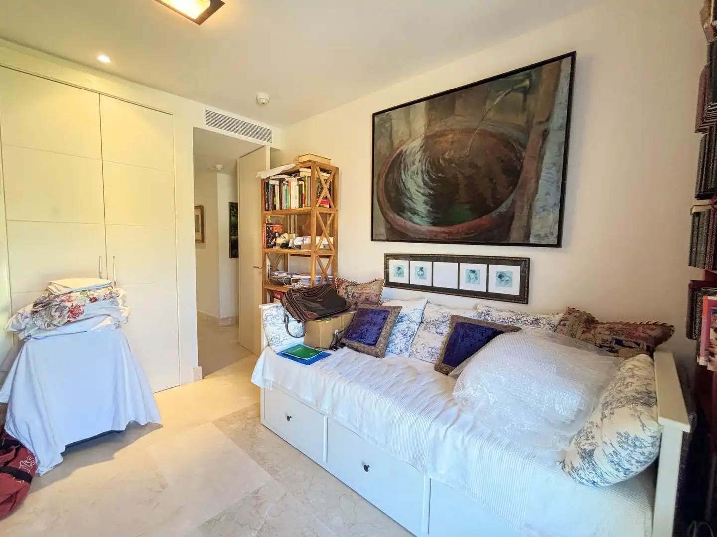 Habitación de Ático en venta en Manilva con Aire acondicionado, Terraza y TV