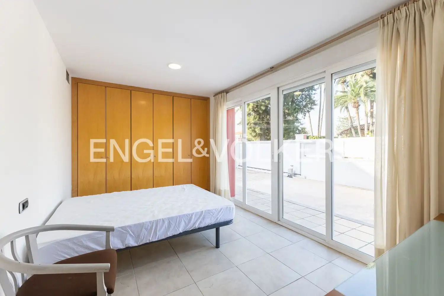 Exterior view of Detached homes for rent in Castellón de la Plana / Castelló de la Plana  with Air Conditioner, Heating and Private garden