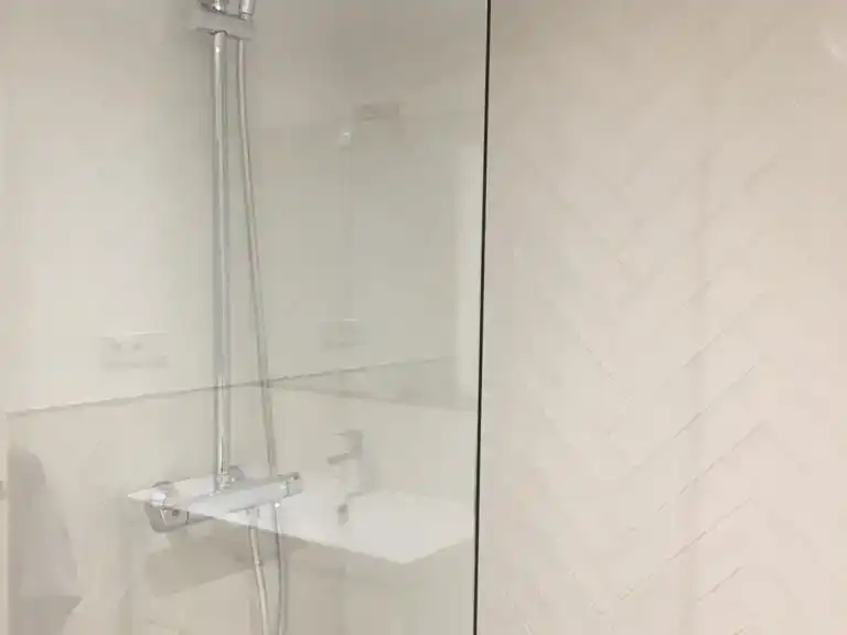 Bany de Àtic de lloguer en Mijas amb Aire condicionat, Piscina i Balcó
