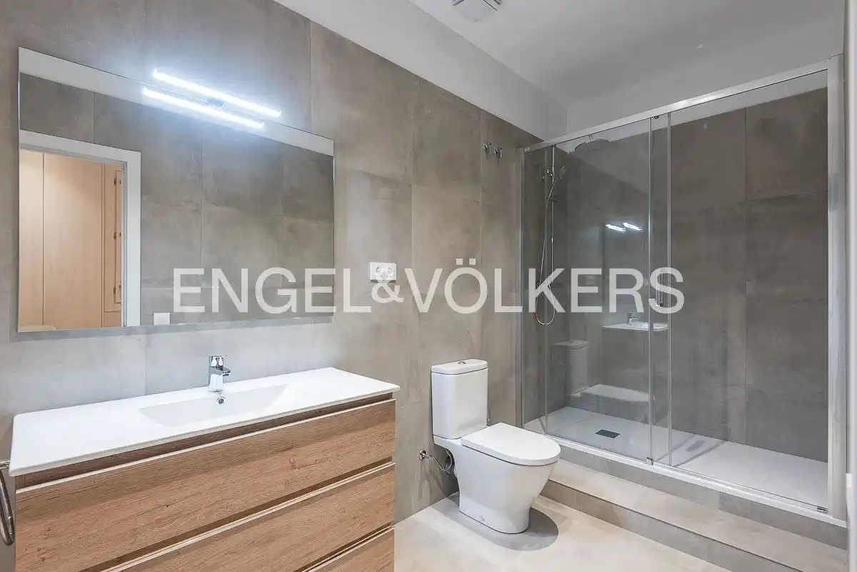 Flat with terrace to rent in Ciutat Vella, imagen 13
