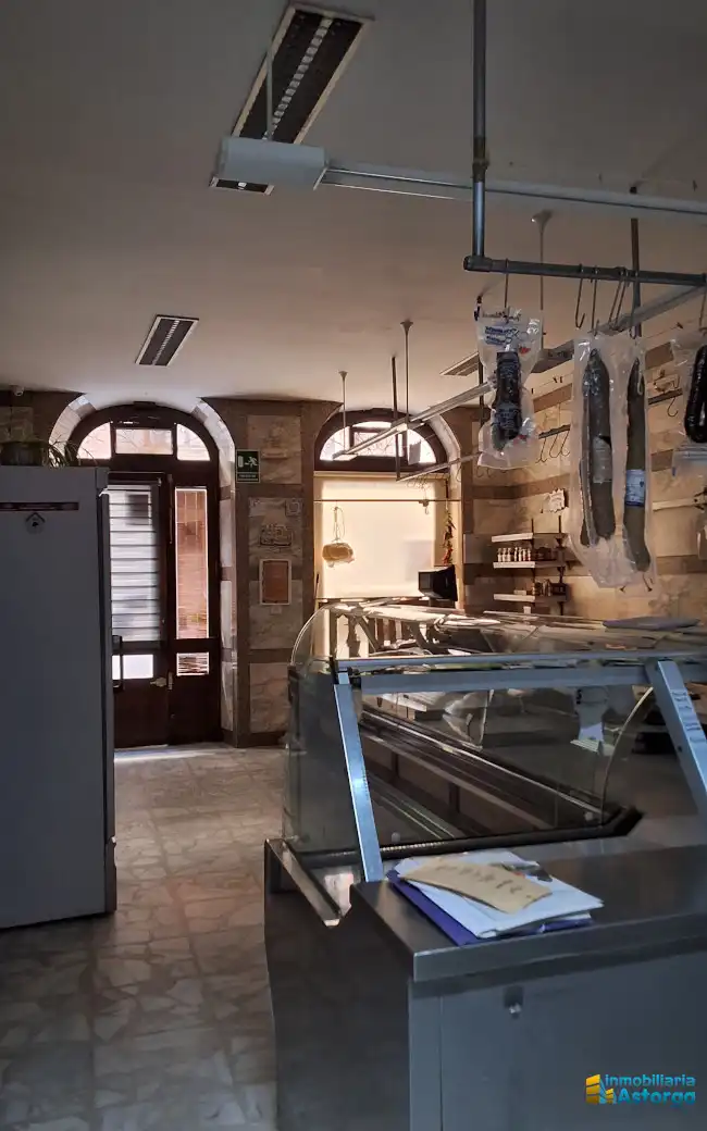 Local comercial de lloguer a Calle Pío Gullón, imagen 4