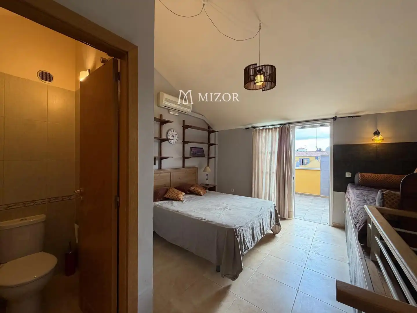 Dormitori de Casa adosada en venda en San Miguel de Abona amb Aire condicionat, Piscina i Moblat