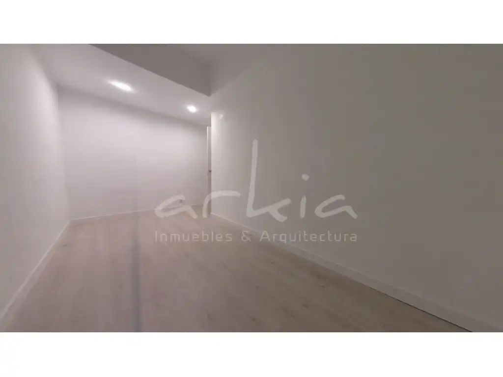 Habitación de Oficina en venta en Valencia