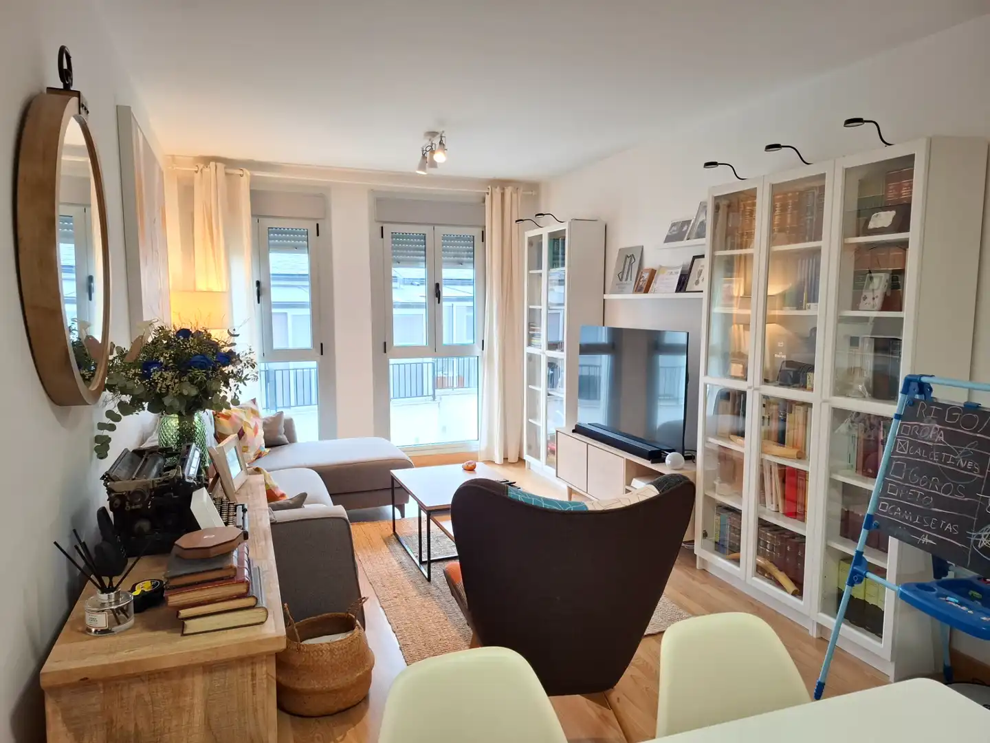 Living room of Flat for sale in Viveiro  with Heating, Storage room and Furnished