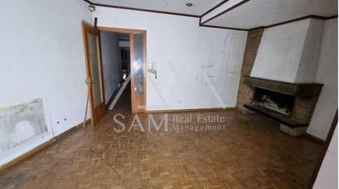 Foto 2 de Casa adosada en venda a Plaça Catalunya - Escola Industrial, Barcelona