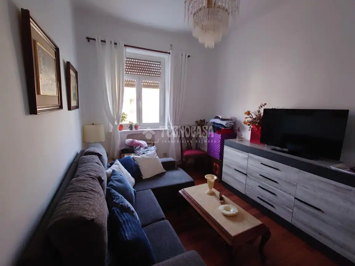 Sala d'estar de Pis en venda en Madrid