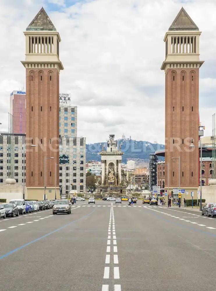Vista exterior de Garaje en venta en Esplugues de Llobregat