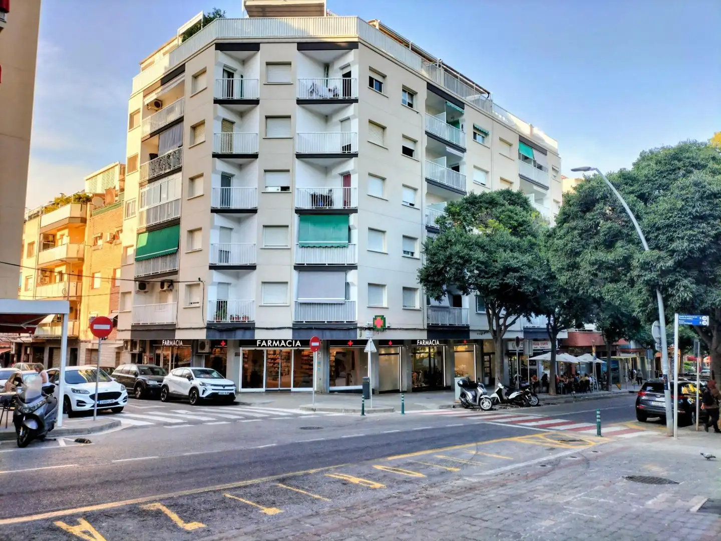 Vista exterior de Apartament en venda en Castelldefels amb Aire condicionat i Terrassa