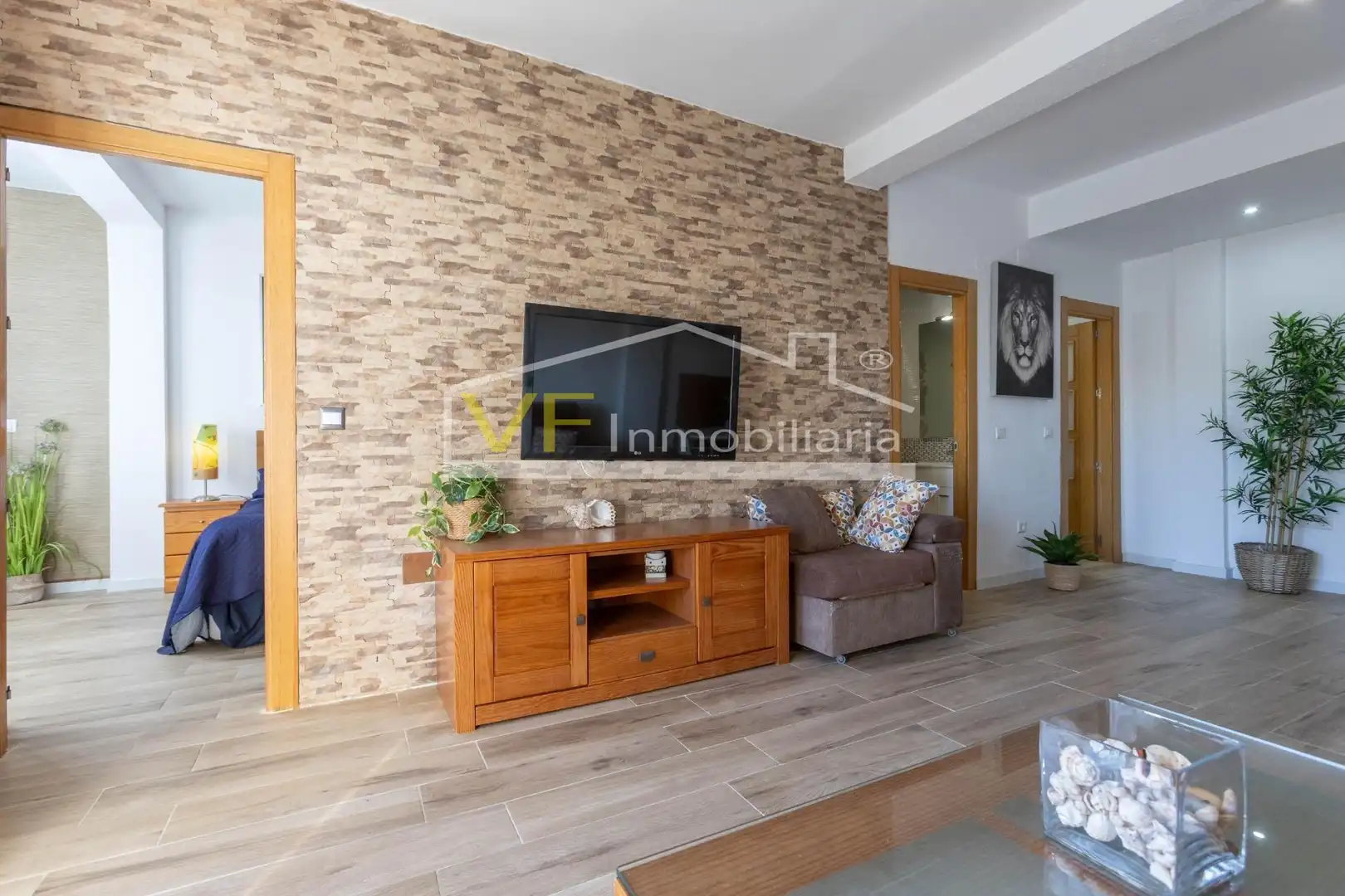 Sala d'estar de Apartament en venda en Torremolinos amb Jardí privat, Terrassa i Piscina comunitària
