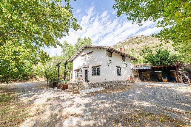 Finca rústica en Venta en Cogollos de la Vega