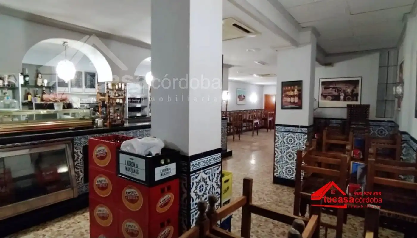 Local en venta en Poniente-Sur