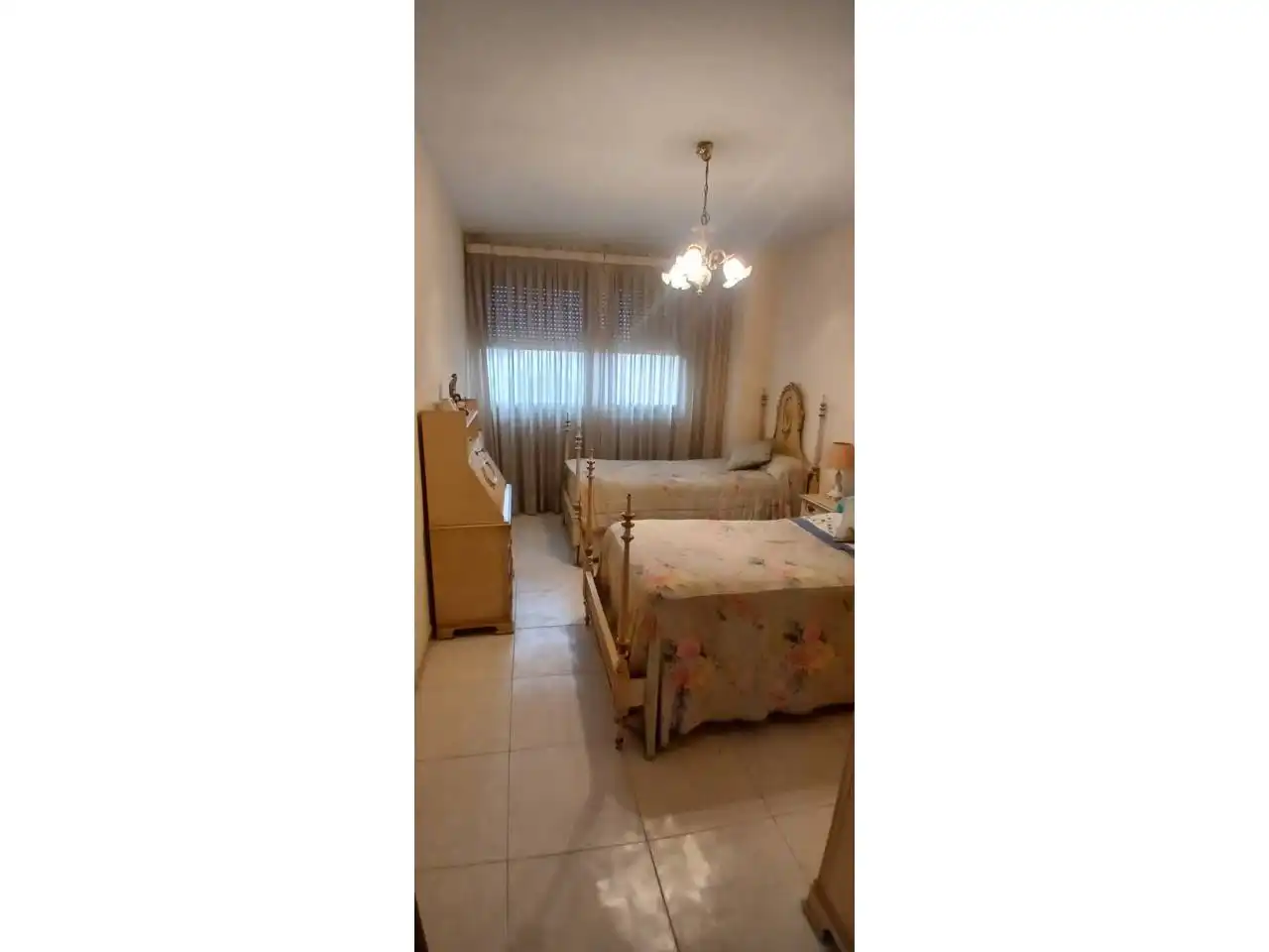 Houses for sale in Avenida Abad Marcet, Zona Esportiva