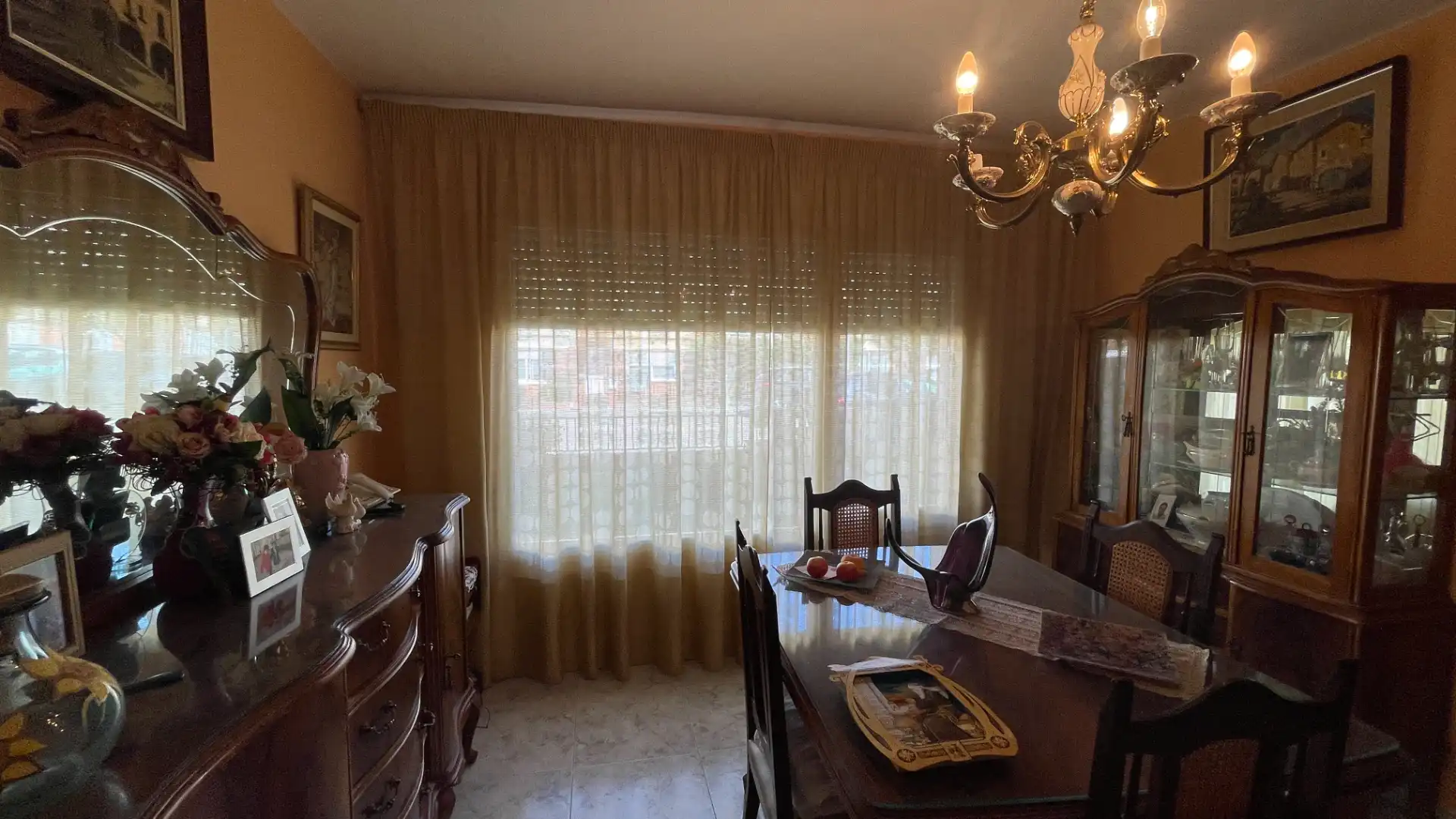 Comedor de Casa adosada en venta en Olot, Girona