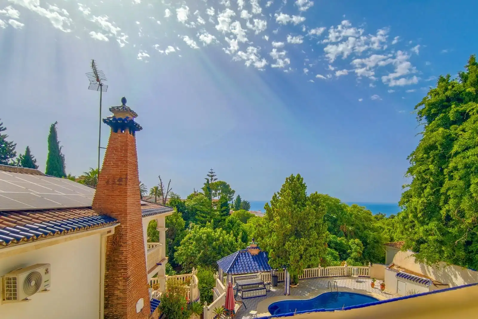 Terrassa de Casa o xalet en venda en Benalmádena amb Aire condicionat, Jardí privat i Terrassa