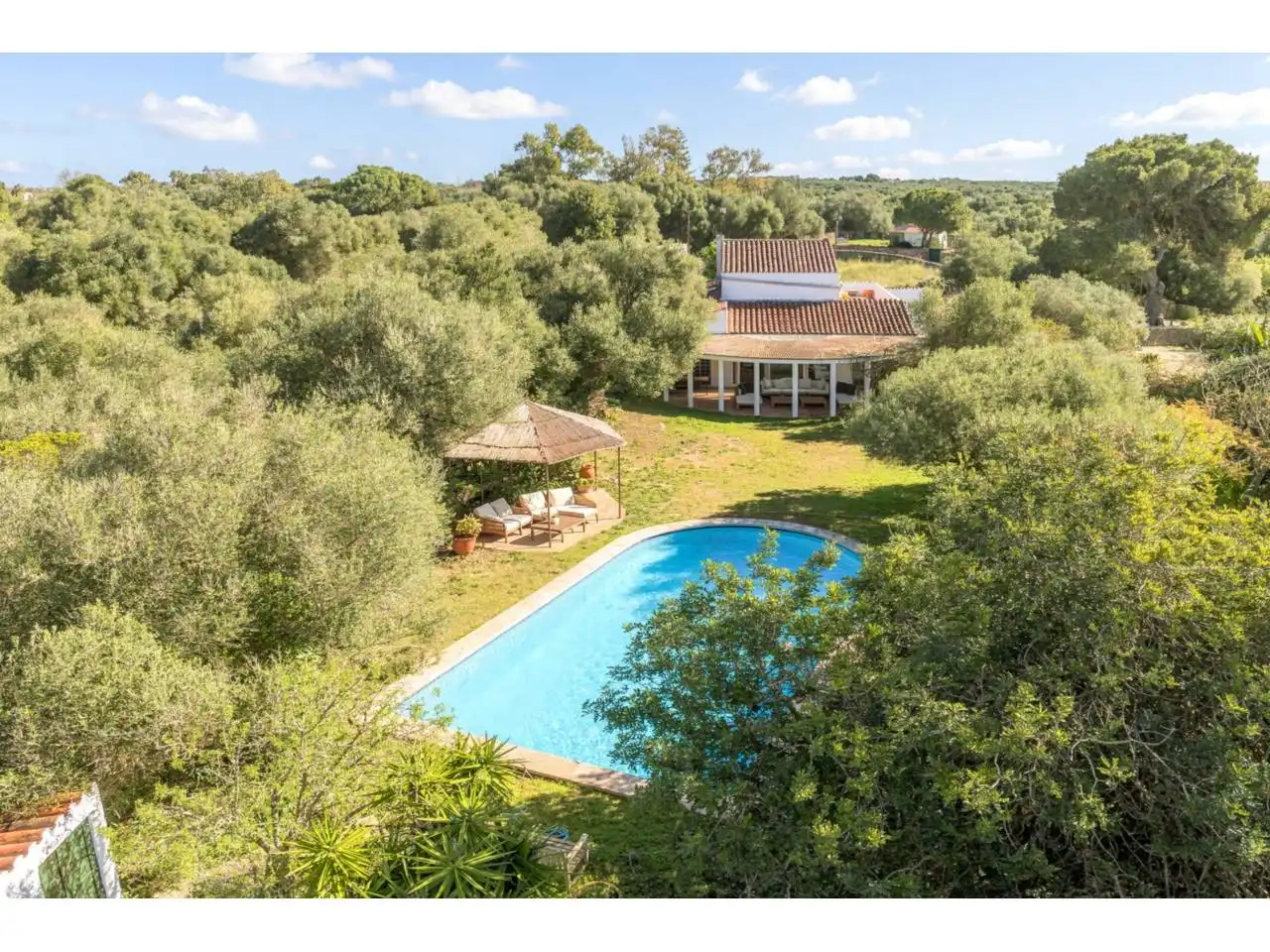 Casa rústica amb piscina en venda a Llucmaçanes, imagen 3