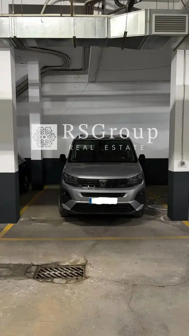 Parkplatz von Garage zum Verkauf in Bormujos