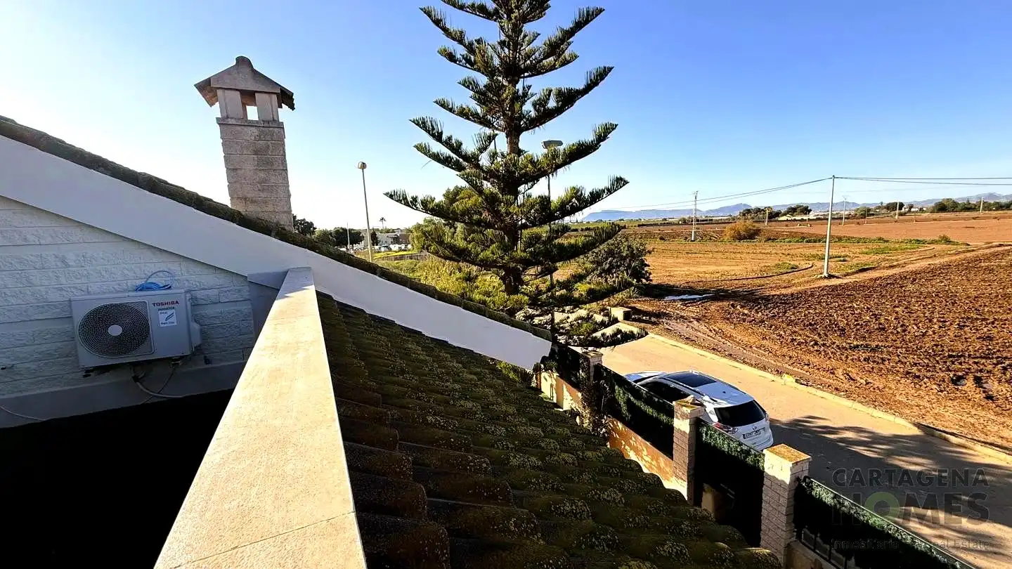 Vista exterior de Casa adosada en venta en Cartagena con Aire acondicionado, Jardín privado y Parquet
