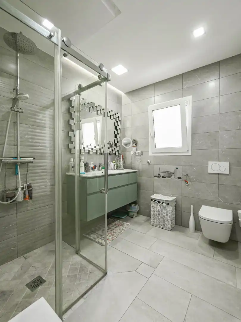 Bathroom of Houses for sale in Dénia  with Air Conditioner, Heating and Terrace