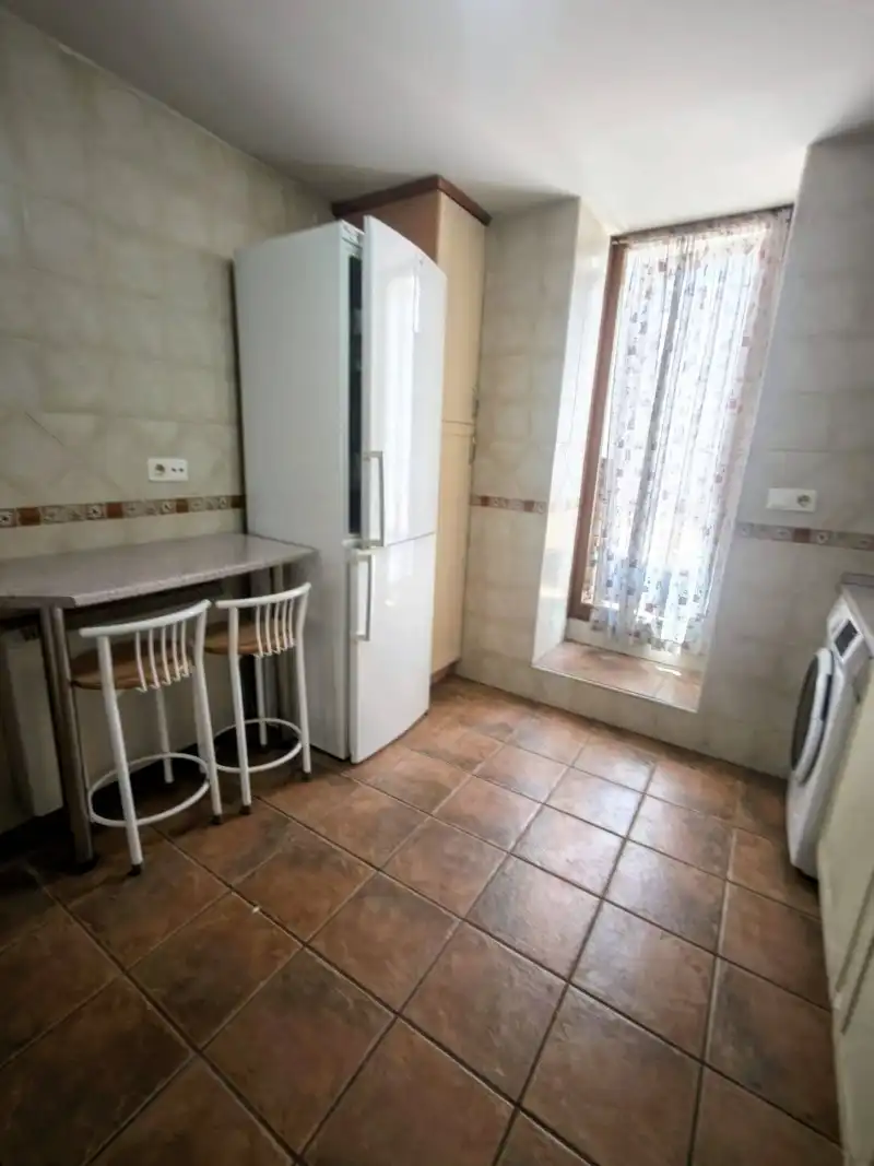 Cuina de Casa o xalet en venda en El Espinar amb Calefacció i Jardí privat
