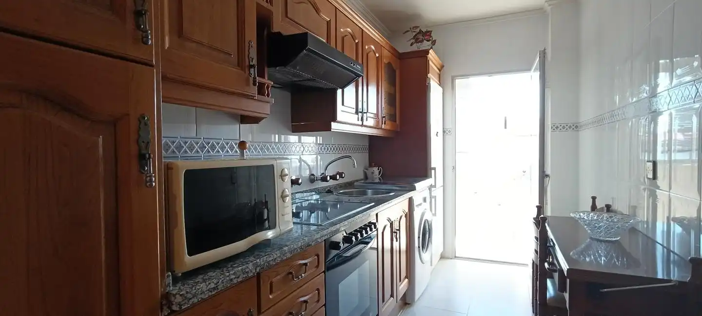 Cocina de Apartamento en venta en León Capital  con Calefacción, Parquet y Terraza