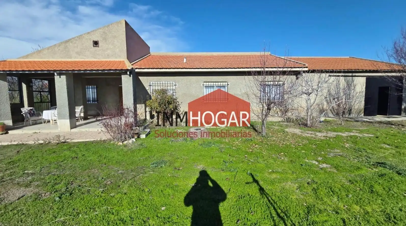 Vista exterior de Casa o chalet en venta en Fontiveros con Jardín privado y Amueblado