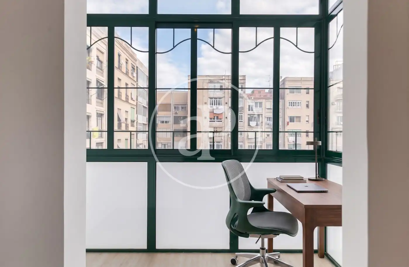 Wohnung zum Verkauf in Barcelona mit Klimaanlage und Heizung